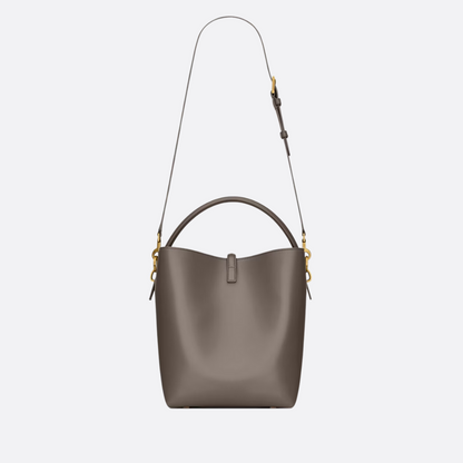 YVES SAINT LAURENT – LE 37 TASCHE AUS GLÄNZENDEM LEDER