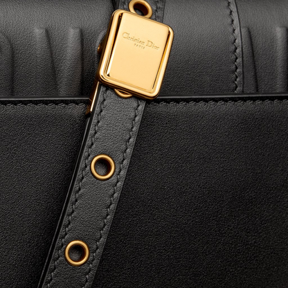 DIOR 30 MONTAIGNE EAST-WEST TASCHE MIT KETTE