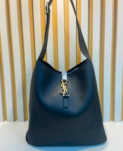 SAINT LAURENT – BABY LE 5 À 7 WEICHE TASCHE AUS GENARBTEM LEDER
